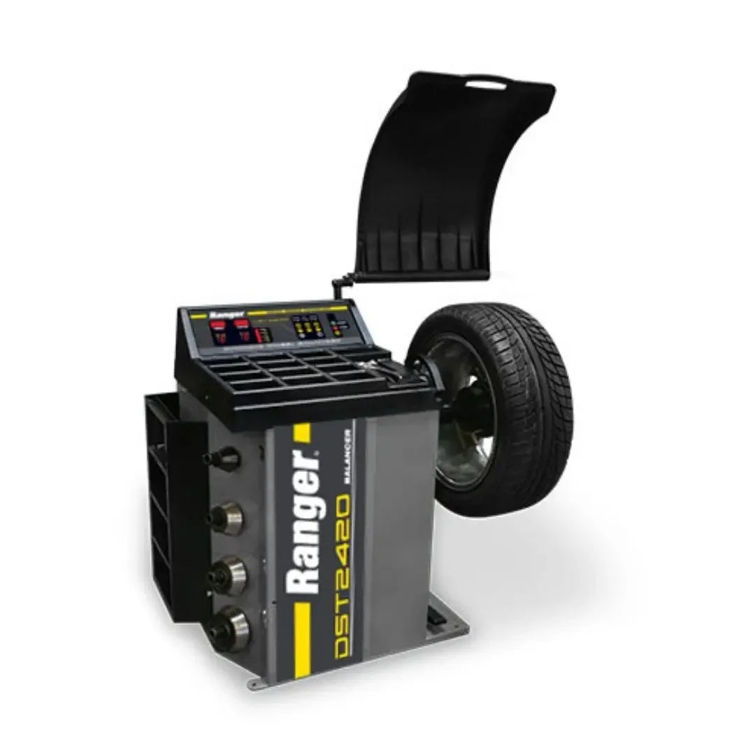 Ranger DST-2420 Wheel Balancer / 36 mm Shaft / 30" Maximum Wheel Diameter Capacity - Mechanic Super Store