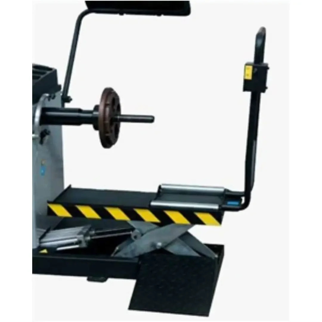 Corghi Service PRO 150 Truck Wheel Balancer W/Wheel Lift - Mechanic Super Store