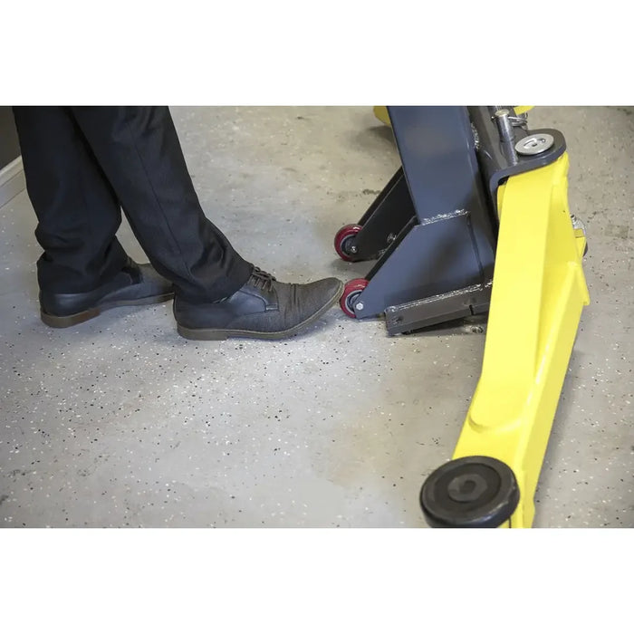 MaxJax M7K Portable Car Lift Deluxe Package - Mechanic Super Store