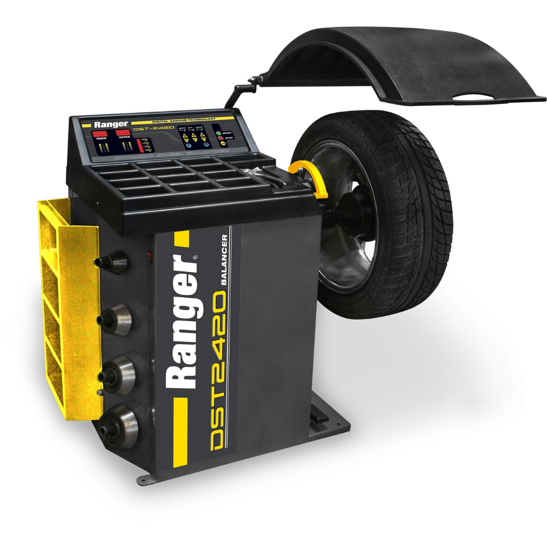 Ranger DST-2420 Wheel Balancer / 36 mm Shaft / 30" Maximum Wheel Diameter Capacity